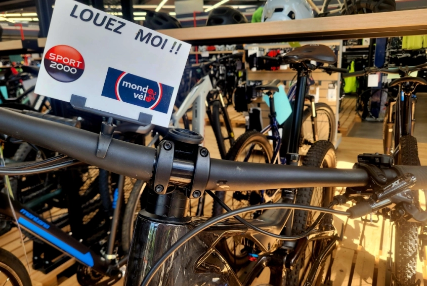 Location de vélos de route, VTT et gravel électriques et musculaires chez Mondovélo Voiron.